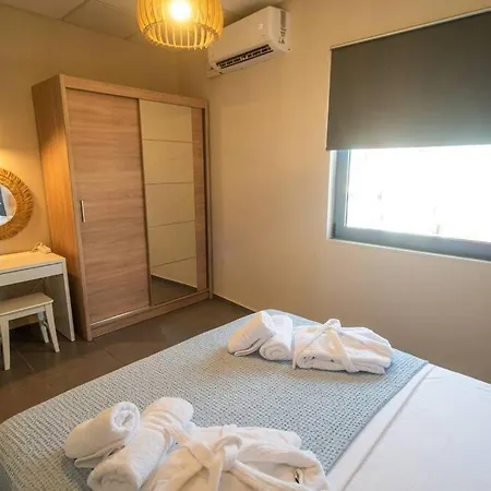 Luxury In #2 شقة Chalkís